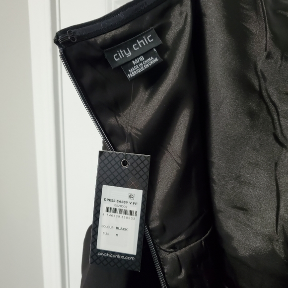 City Chic Sassy V Dress Black Size 18 NWT - Picture 10 of 16